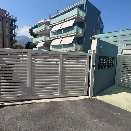 Apartament Family Flat With Swimming Pool, Private Parking, Wi-fi, Ac *